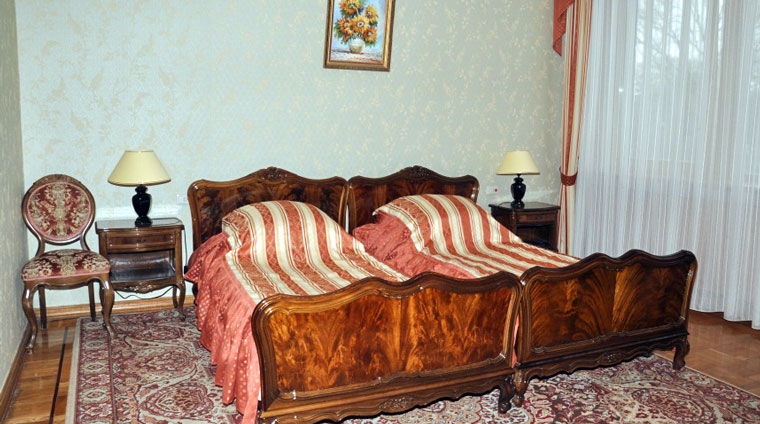 Размещение на отдых в 2 местном, 2 комнатном, Люксе в санатории Красные камни. Кисловодск